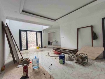 Dijual Rumah 2 Lantai Huk Minimalis Modern di Villa Melati Mas Serpong