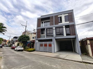 For Sale Modern 3 Storey Townhouse in Tandang Sora, Q.C. KSA