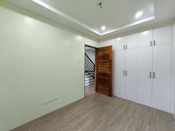 For Sale Modern 3 Storey Townhouse in Tandang Sora, Q.C. KSA