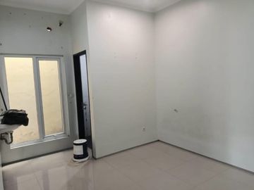 Dijual Rumah di Lumbung Padi Merah Cimahi, Nyaman Strategis Siap Huni