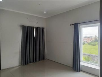 Dijual Rumah di Lumbung Padi Merah Cimahi, Nyaman Strategis Siap Huni