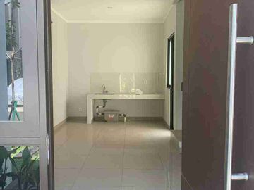 rumah brand new sumarecon crow gading harapan indah bekasi