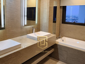 For Sale! 1Park Avenue Tower Royal 3BR Middle Floor with City View