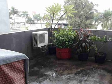 ruko siap pakai di sentra niaga haraoan indah bekasi