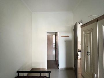 Dijual Rumah Kost Full Penghuni, 2 Menit ke IPDN