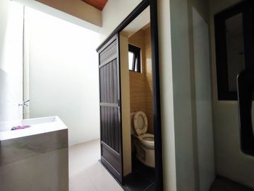 For Sale Modern 3 Storey Compound Type Townhouse in Tandang Sora, Q.C. KSA
