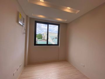 For Sale Modern 3 Storey Townhouse w/ Roofdeck in East Teachers Village, Q.C. KSA