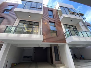 For Sale Modern 3 Storey Townhouse w/ Roofdeck in East Teachers Village, Q.C. KSA