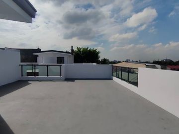 For Sale Modern 3 Storey Townhouse w/ Roofdeck in East Teachers Village, Q.C. KSA