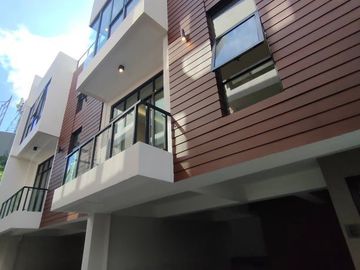 For Sale Modern 3 Storey Townhouse w/ Roofdeck in East Teachers Village, Q.C. KSA