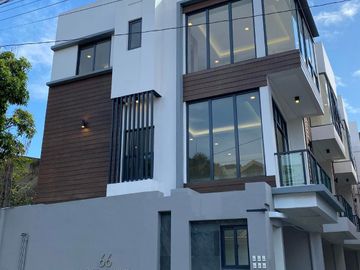 For Sale Modern 3 Storey Townhouse w/ Roofdeck in East Teachers Village, Q.C. KSA