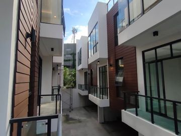 For Sale Modern 3 Storey Townhouse w/ Roofdeck in East Teachers Village, Q.C. KSA