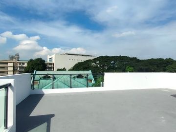 For Sale Modern 3 Storey Townhouse w/ Roofdeck in East Teachers Village, Q.C. KSA
