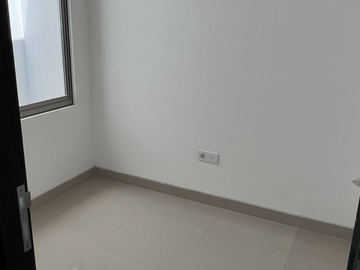 Rumah Atlanta PIK2 4,5x10 45m 2LT Cluster Terdepan Free AC 3 Unit