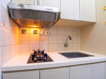 Harga Promo & Unit Full Furnished! Disewakan Apartemen Cosmo Terrace 1Br Lokasi Strategis Jakarta Pusat (Sudirman, Bundaran HI, Tanah Abang)