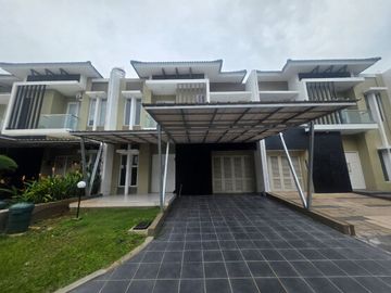Disewakan rumah siap huni 3 kamar tidur di Cluster San Lorenzo Gading Serpong Tangerang