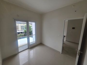 Disewakan rumah siap huni 3 kamar tidur di Cluster San Lorenzo Gading Serpong Tangerang