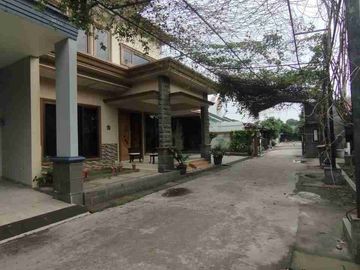 DIJUAL RUMAH MEWAH CLASSIC PERUMAHAN KENCANA VILLAGE BOJONGSARI DEPOK