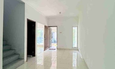 dijual rumah siap huni