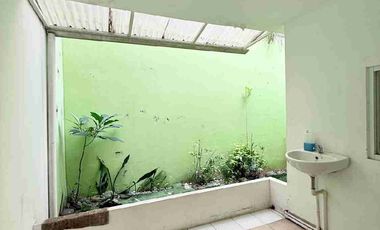 dijual rumah siap huni