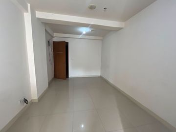 Disewakan Oak Tower B Jaktim – Lantai 15, Unfurnish, Hadap Barat, Type Studio