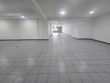 ALQUILER DE LOCAL COMERCIAL 200 M² – PÁRDO DE ZELA - LINCE