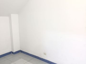 ALQUILER DE LOCAL COMERCIAL 200 M² – PÁRDO DE ZELA - LINCE