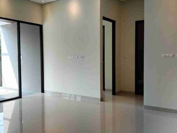 RUMAH CANTIK DI JL.KALIURANG KM.14, 5menit ke UII - Ls