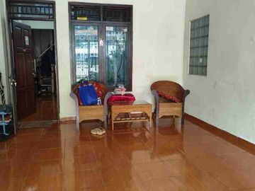 DIJUAL CEPAT RUMAH TERAWAT LOKASI DI PONDOK GEDE BEKASI