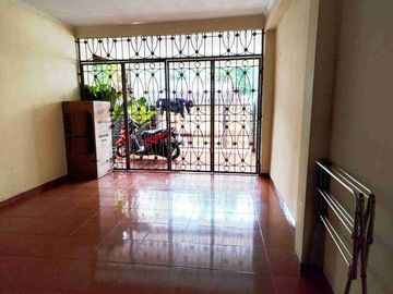 DIJUAL CEPAT RUMAH TERAWAT LOKASI DI PONDOK GEDE BEKASI