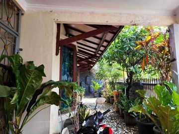 DIJUAL CEPAT RUMAH TERAWAT LOKASI DI PONDOK GEDE BEKASI
