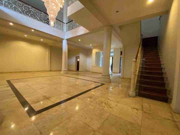Rumah cantik siap huni di Dharmawangsa Jakarta selatan