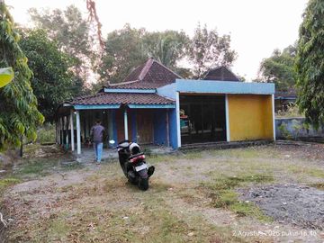 DIJUAL – Rumah + Tempat Usaha LT 395 m² SHM Pinggir Jalan Provinsi di Wuryantoro, Wonogiri 🏠🏪✨