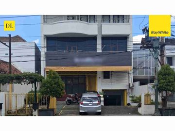 Disewakan ruko 3 lantai terban gondokusuman Yogyakarta.