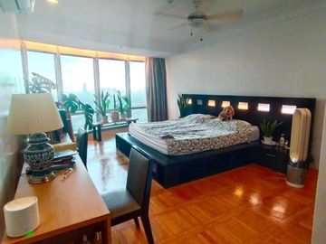 3BR UNIT FOR LEASE IN ONE MCKINLEY PLACE, TAGUIG