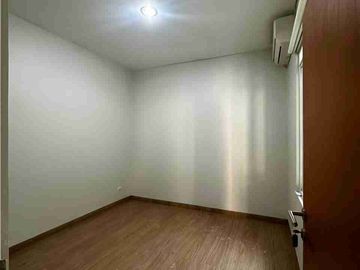 Disewakan Rumah Kota Baru Parahyangan Lingkungan Tenang