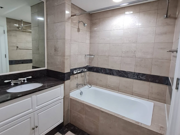 3BR Unit Semi Furnished with Den For Lease in One Roxas Triangle