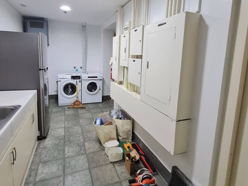 3BR Unit Semi Furnished with Den For Lease in One Roxas Triangle