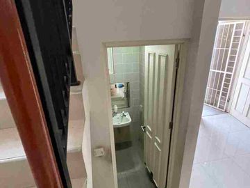Disewakan Cepat Rumah Kamar 3 di Cluster Pinewood Banjar Wijaya