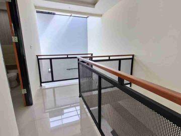 DIJUAL RUMAH BARU SIAP HUNI DI KENCANA LOKA - BSD, TANGSEL