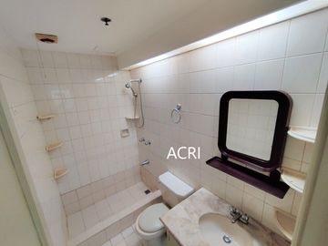 Spacious studio in Excellent Condition