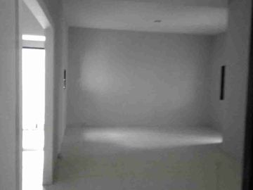 dijual rumah siap huni kondisi bagus terawat lengkap dengan pagar, canopy, dan carport beserta lokasi strategis dekat kawasan kota dan akses jalan lebar 4m di Jl. Purnama Agung 7