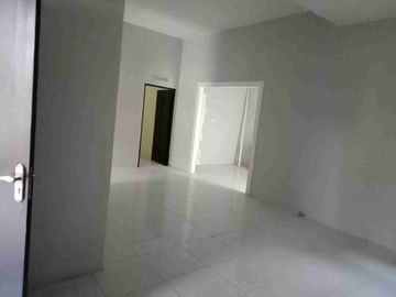 dijual rumah siap huni kondisi bagus terawat lengkap dengan pagar, canopy, dan carport beserta lokasi strategis dekat kawasan kota dan akses jalan lebar 4m di Jl. Purnama Agung 7