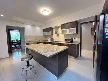 Espectacular departamento amueblado y super equipado cerca del Bosque