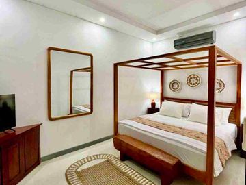 FOR LEASE | ELEGANT 3-BEDROOM VILLA 
Kerobokan Bali, Fully Furnished
(near Bali Kiddy School & Morphoo School)