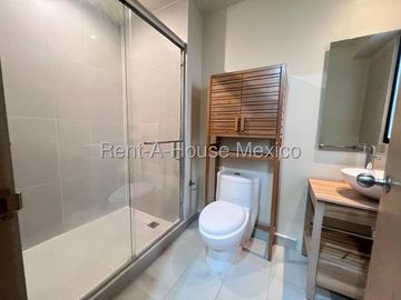 Departamento en Venta en Cuajimalpa de Morelos, Manzanastitla BG 27-290.