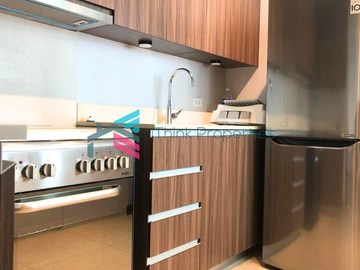 Corner Unit in Shang Salcedo, Makati