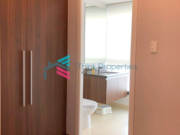 Corner Unit in Shang Salcedo, Makati