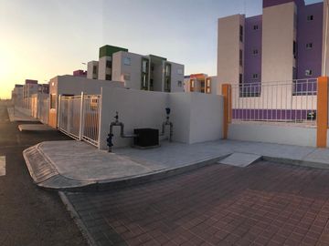 Rento lindo departamento en Villas del Refugio en nivel 1 $6,500