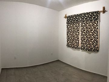 Rento lindo departamento en Villas del Refugio en nivel 1 $6,500
